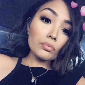 Meet your Posher, Anissa